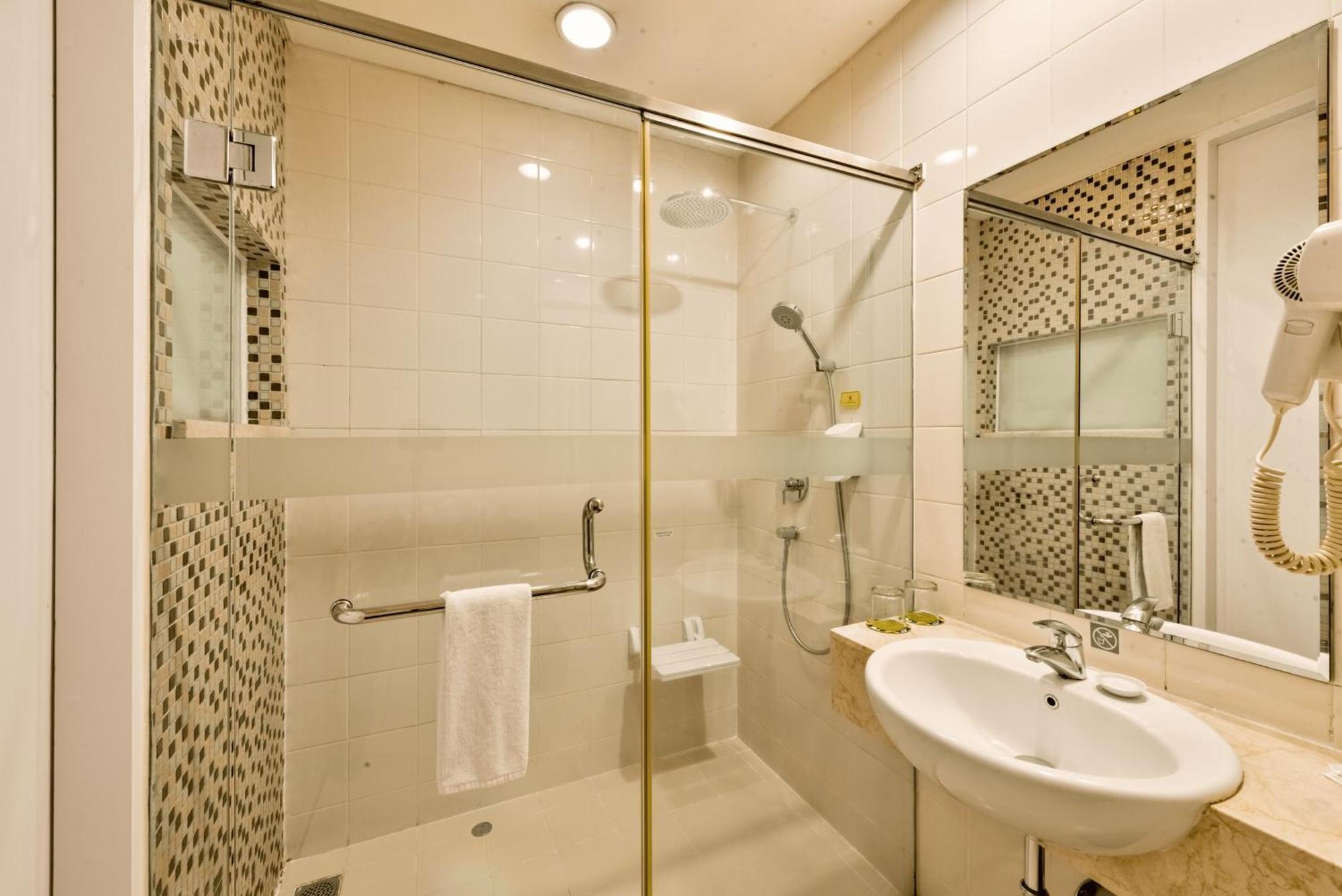Maxone Premier Melawai Hotel Jakarta Ngoại thất bức ảnh