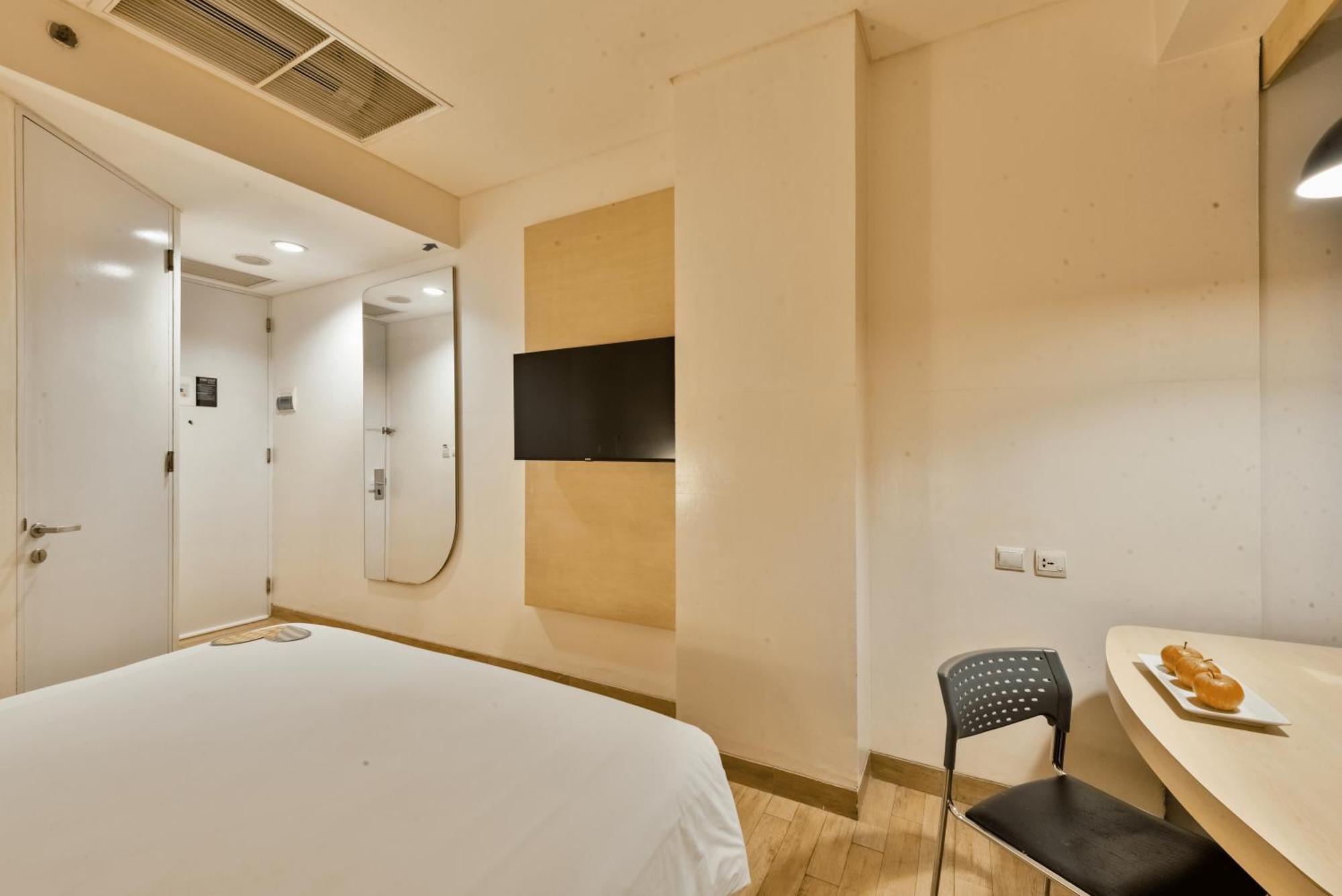 Maxone Premier Melawai Hotel Jakarta Ngoại thất bức ảnh