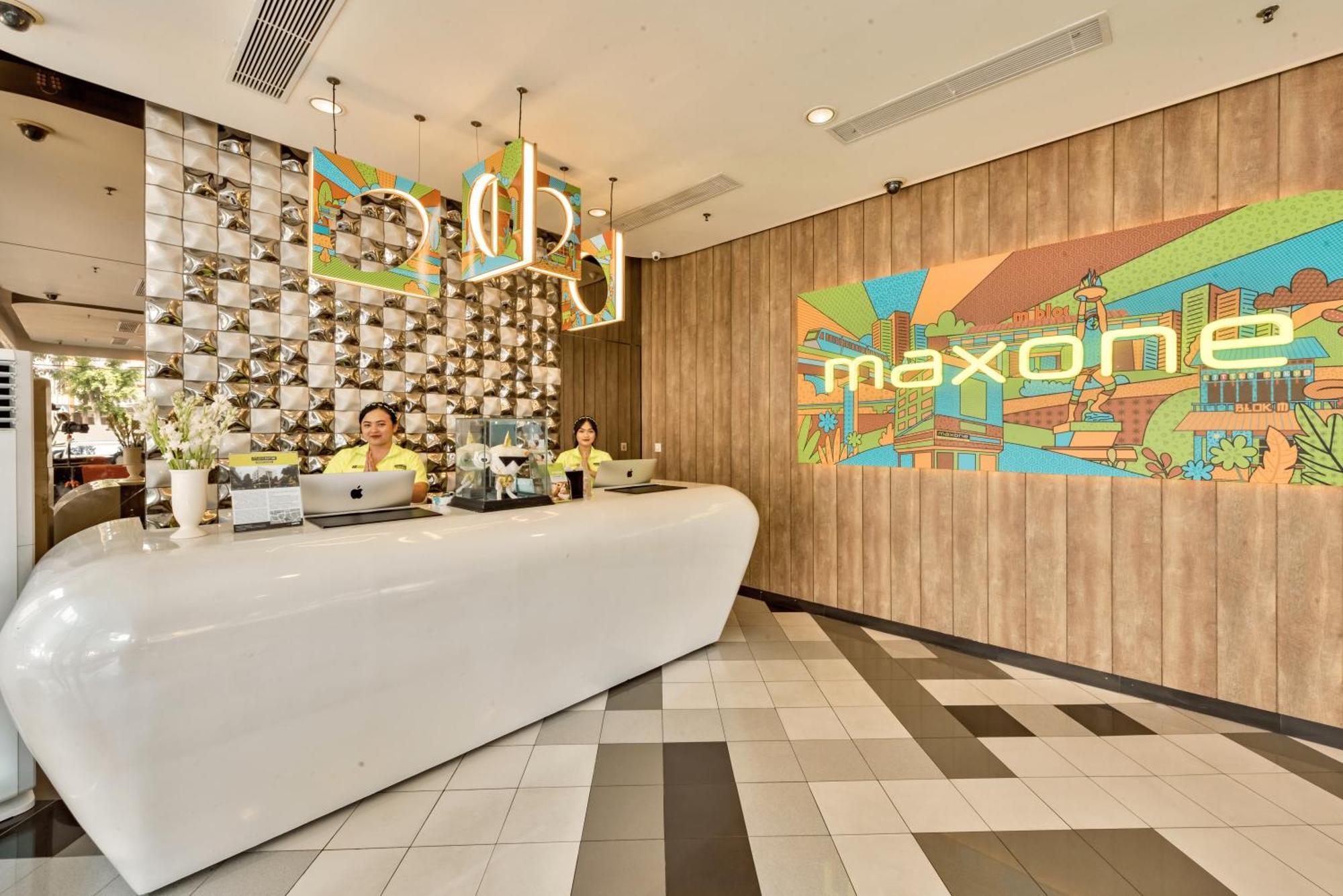 Maxone Premier Melawai Hotel Jakarta Ngoại thất bức ảnh