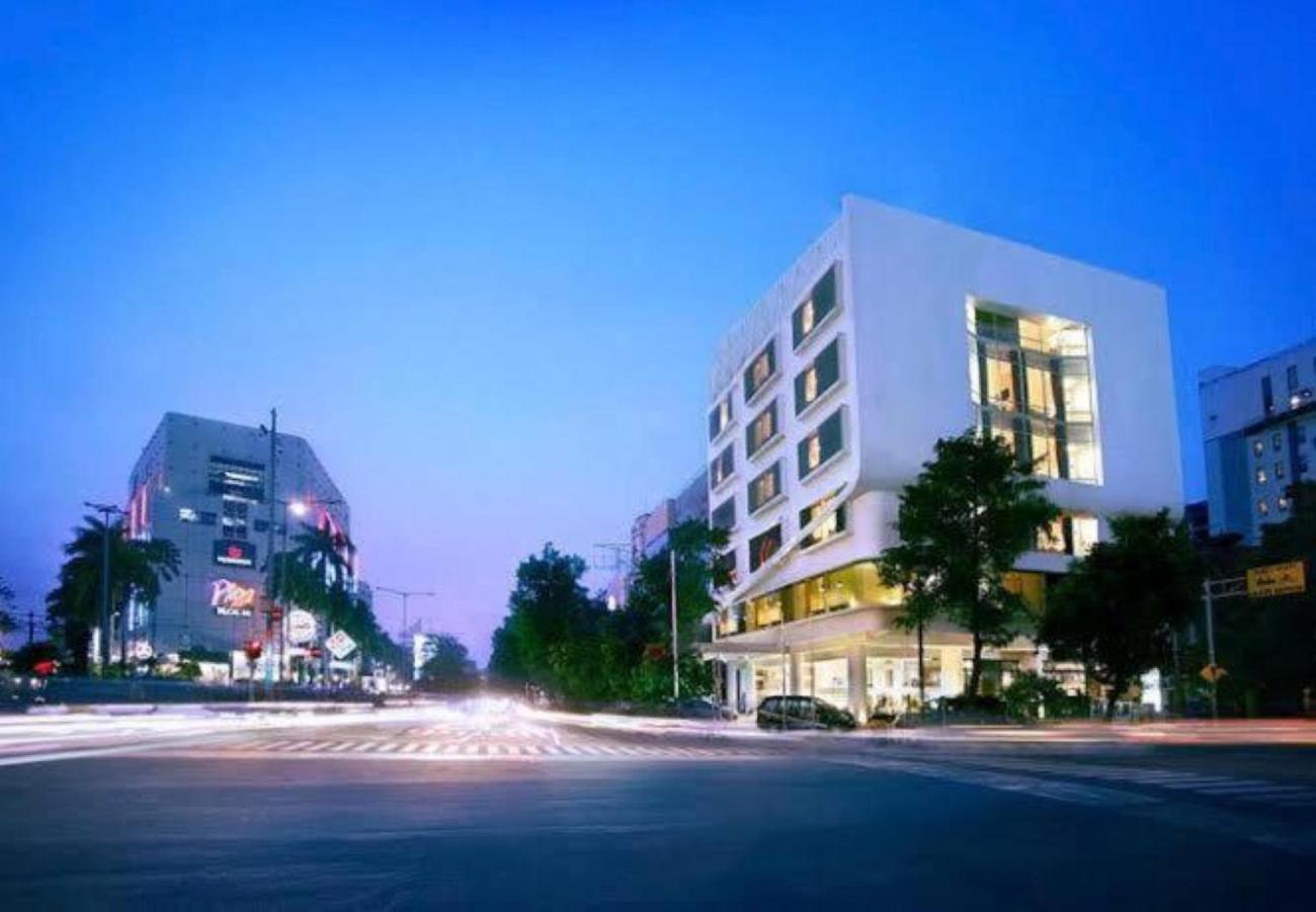 Maxone Premier Melawai Hotel Jakarta Ngoại thất bức ảnh